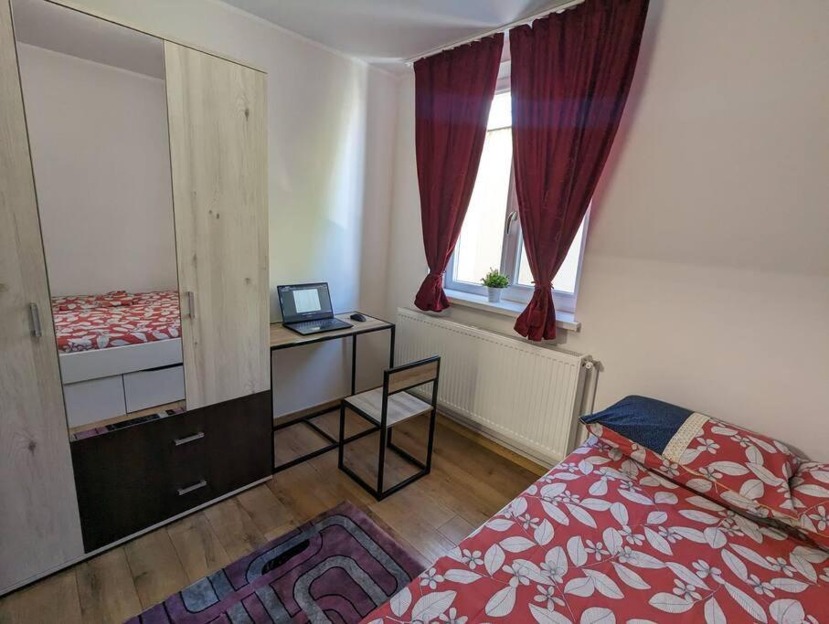 Cozy Modern Km 0 Apartment Craiova