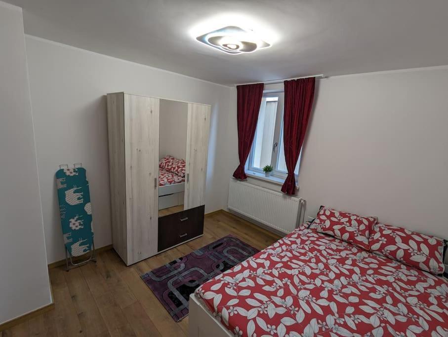 Cozy Modern Km 0