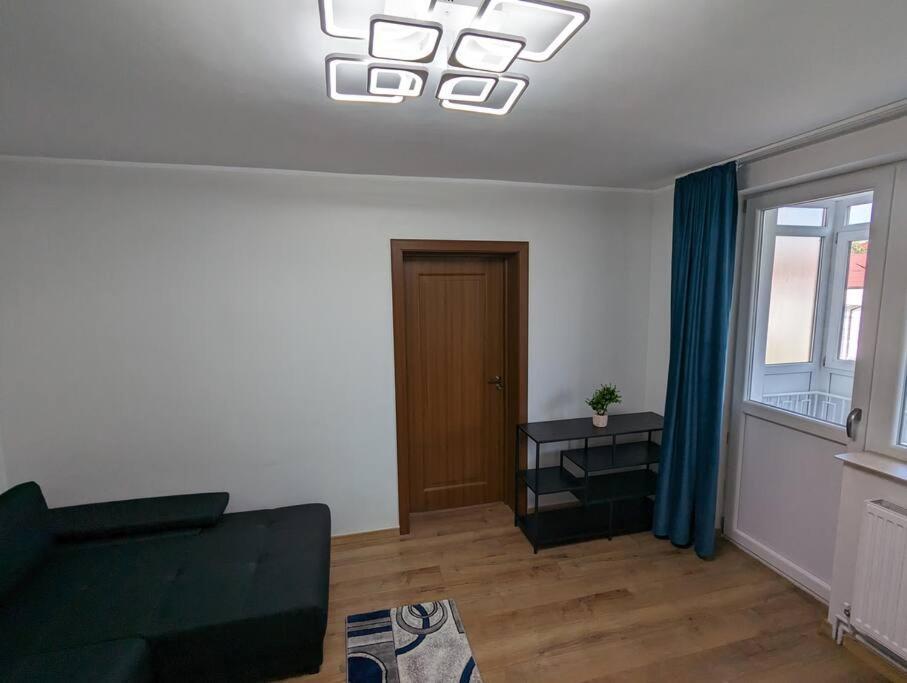 Cozy Modern Km 0 *